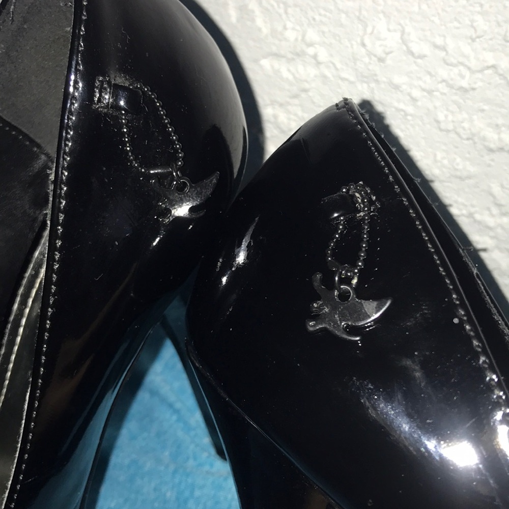 Black Basic High Heels With Silver Stripe ! - image 8